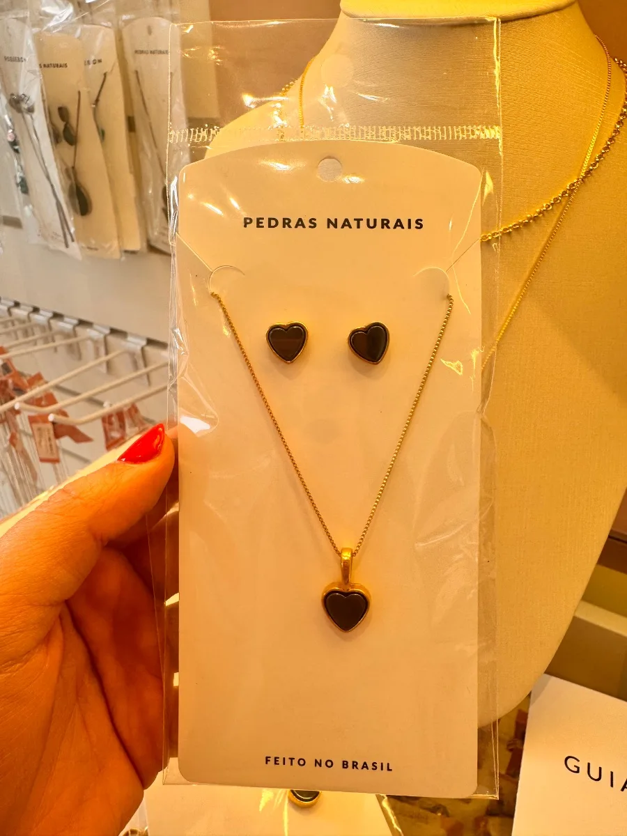 Colares de Pedras Naturais Banhados em ouro 18k