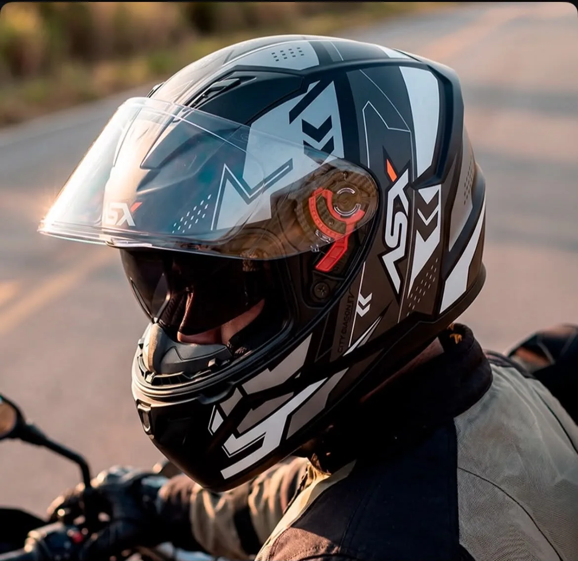 Capacete ASX