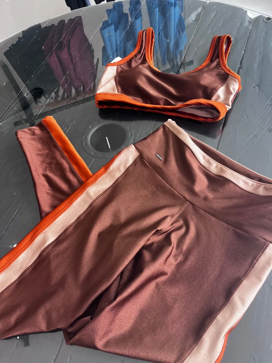 Conjunto glossy libidus