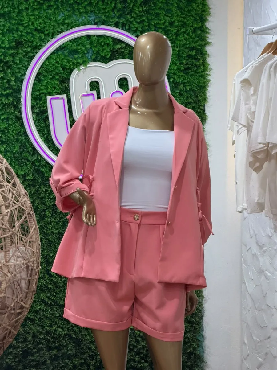CONJUNTO PLUS SHORTS E BLAZER COM TRANÇADO