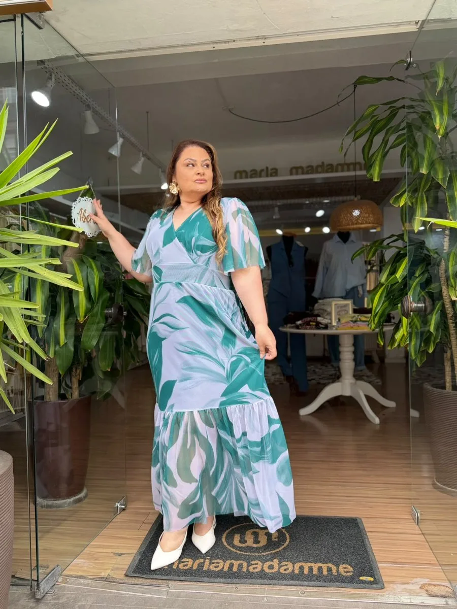 VESTIDO EM TULE MANGA CURTA